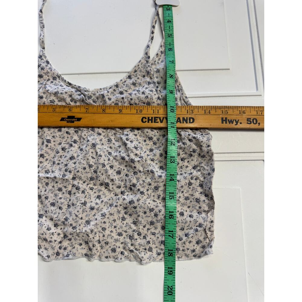 Brandy Melville Women’s White Floral Pattern Tank Top OS (XS/S) - Picture 6 of 7